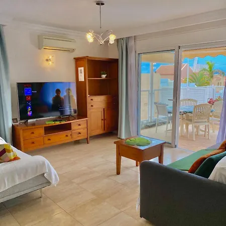 Villa Seaview - Pool, Air Con, Office Ready