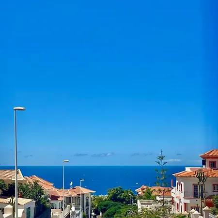 Seaview - Pool, Air Con, Office Ready Willa *