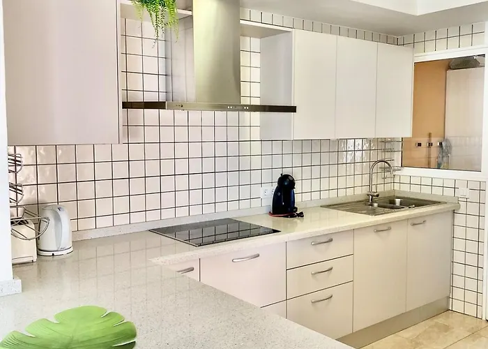 Seaview - Pool, Air Con, Office Ready Willa Costa Adeje (Tenerife)